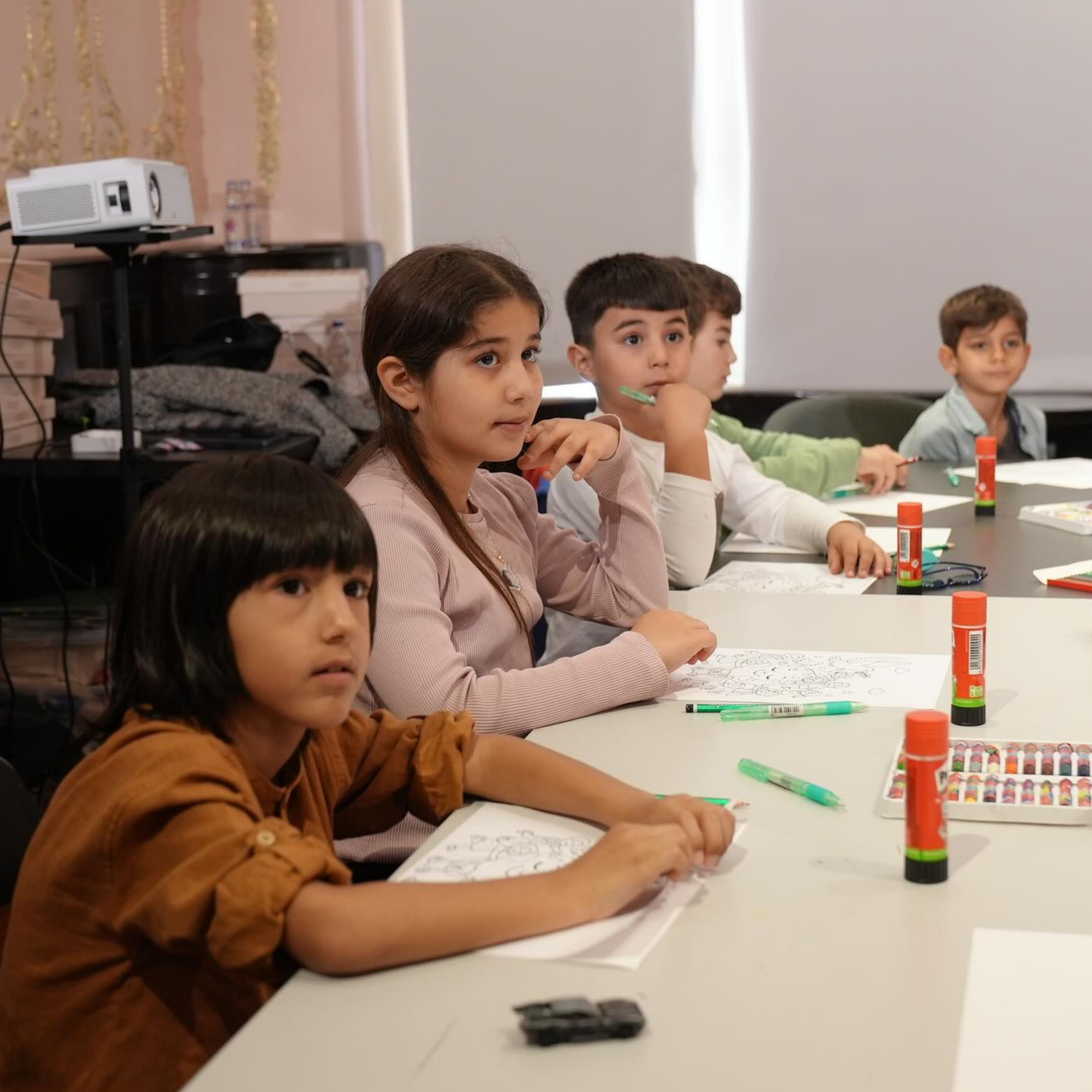 kalyon-kultur-arsiv-2026-nisan-barısın-renkleri-card.jpg