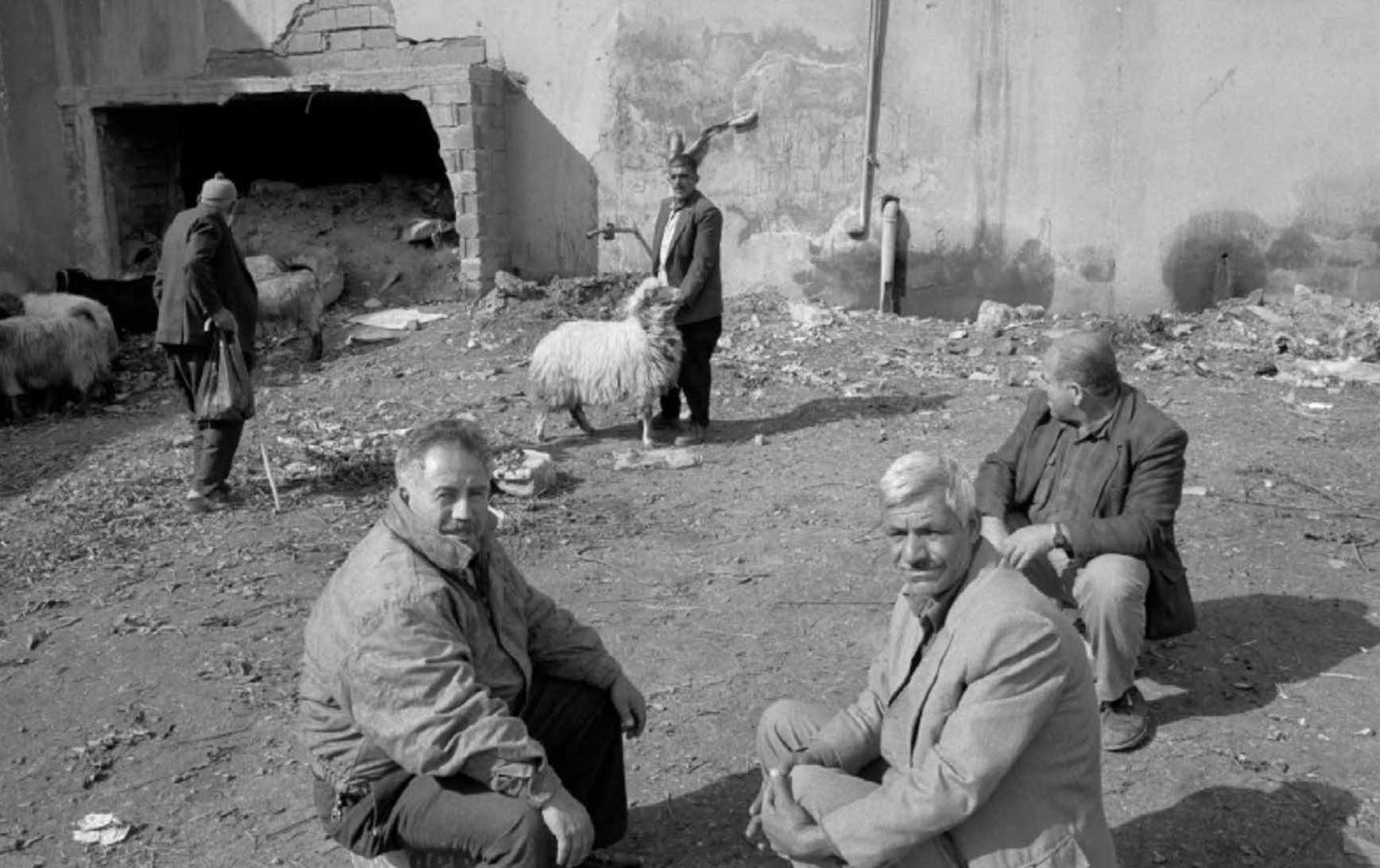 kalyon-kultur-sergiler-kökler-galeri-2.jpg